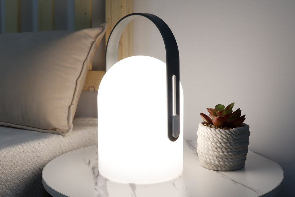 What Size Table Lamp for Nightstand: A Guide with JHY Design's Stylish Solutions