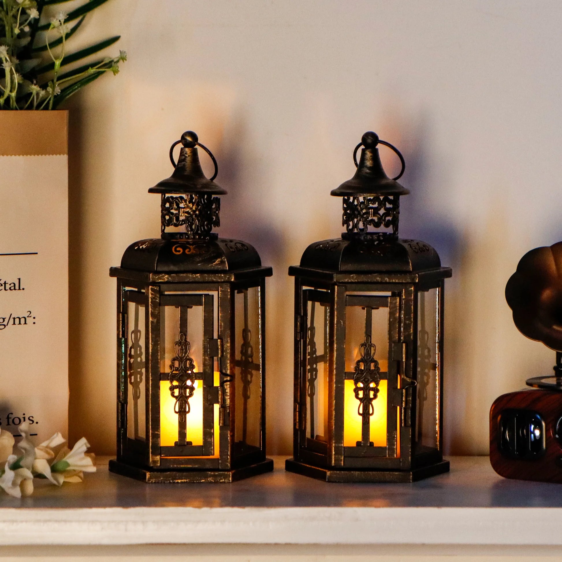 outdoor lantern table